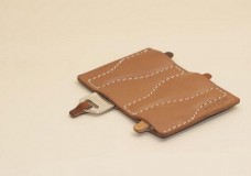 Classy Wallet Designed To Hold Keys
