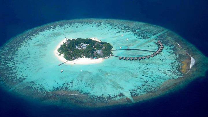  THULHAGIRI ISLAND, (MALDIVES) 